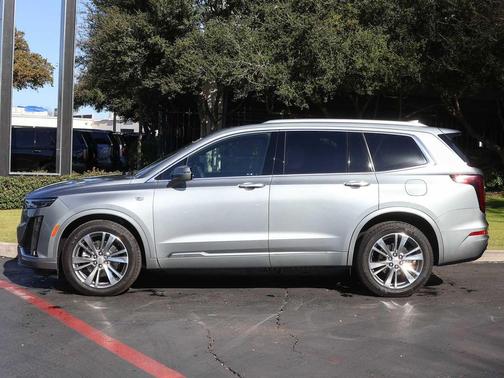 2025 Cadillac XT6 Premium Luxury AWD