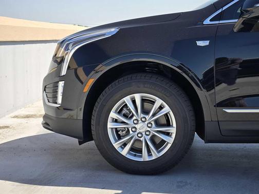 2025 Cadillac XT5 Luxury