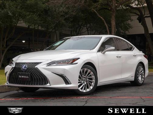 2021 Lexus ES 300h Ultra Luxury