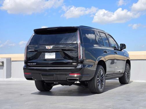 2025 Cadillac Escalade Sport Platinum