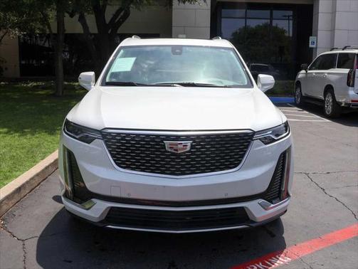 2022 Cadillac XT6 Premium Luxury FWD