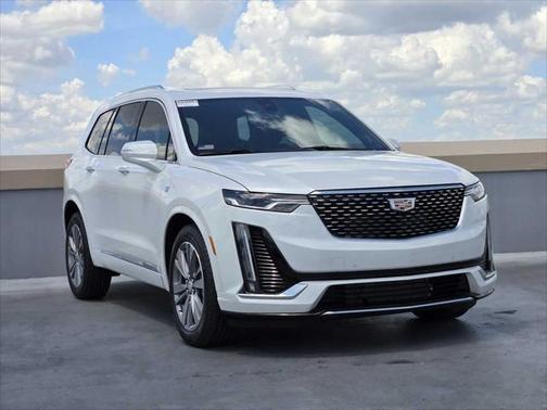 2025 Cadillac XT6 Premium Luxury FWD