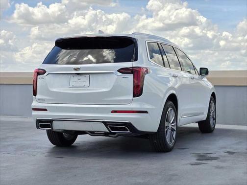 2025 Cadillac XT6 Premium Luxury FWD