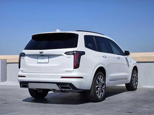 2025 Cadillac XT6 Sport AWD