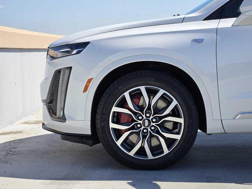 2025 Cadillac XT6 Sport AWD