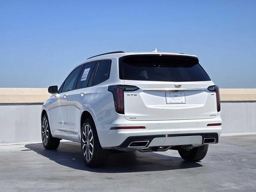 2025 Cadillac XT6 Sport AWD