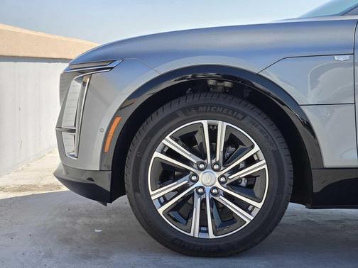 2025 Cadillac LYRIQ Luxury