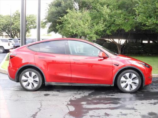 2023 Tesla Model Y AWD
