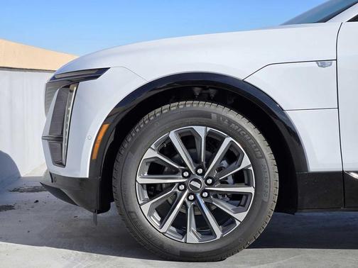 2026 Cadillac LYRIQ Sport