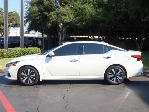 2021 Nissan Altima 2.5 SL