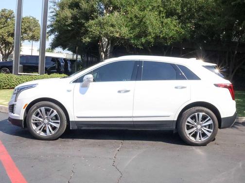 2022 Cadillac XT5 Premium Luxury