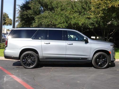 2023 Cadillac Escalade ESV Sport