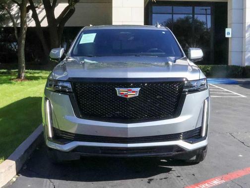 2023 Cadillac Escalade ESV Sport