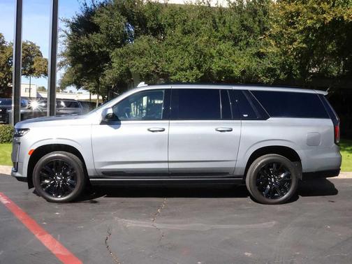 2023 Cadillac Escalade ESV Sport