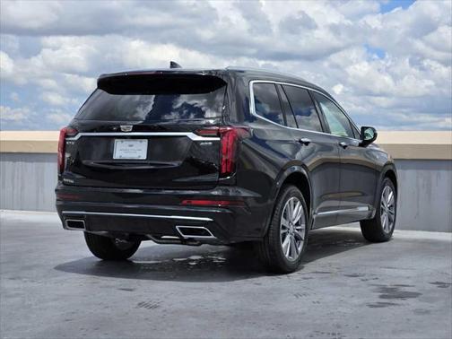 2025 Cadillac XT6 Premium Luxury FWD