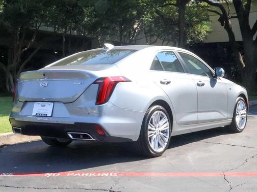 2025 Cadillac CT4 Premium Luxury RWD
