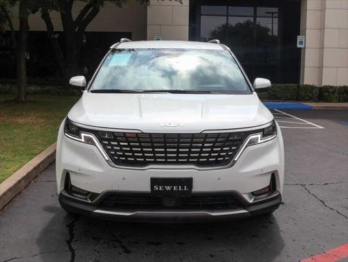 2023 Kia Carnival SX