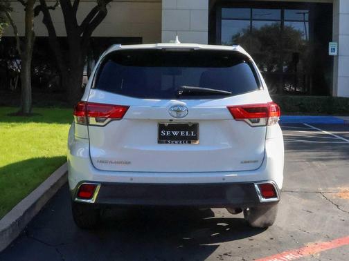 2018 Toyota Highlander Limited