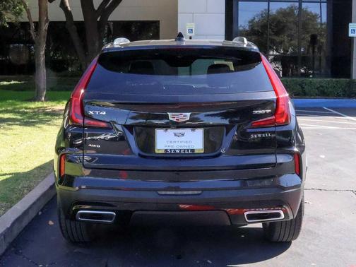2024 Cadillac XT4 Premium Luxury
