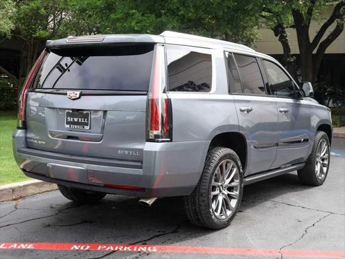 2019 Cadillac Escalade Platinum