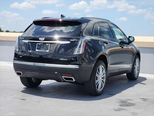 2025 Cadillac XT5 Sport