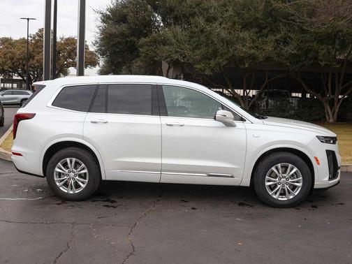 2024 Cadillac XT6 Luxury AWD