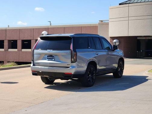 2024 Cadillac Escalade Sport