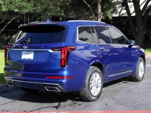 2023 Cadillac XT6 Luxury FWD