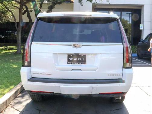 2020 Cadillac Escalade ESV Luxury