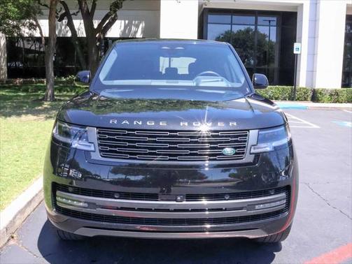 2025 Land Rover Range Rover P530 SE