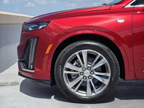 2025 Cadillac XT6 Premium Luxury FWD