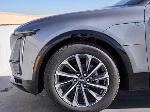 2025 Cadillac LYRIQ Sport