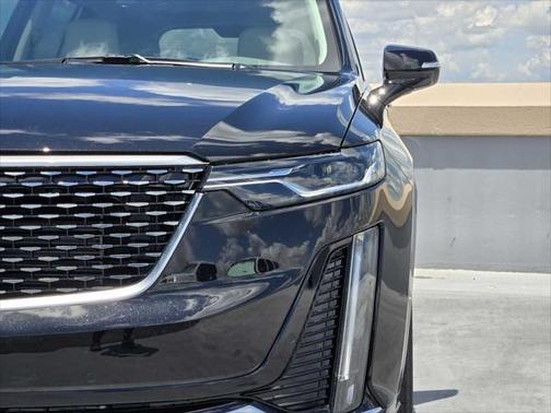 2025 Cadillac XT6 Premium Luxury FWD