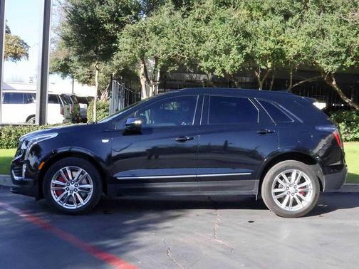 2022 Cadillac XT5 Sport