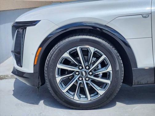 2025 Cadillac LYRIQ Sport w/1SJ