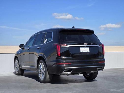 2025 Cadillac XT6 Premium Luxury AWD