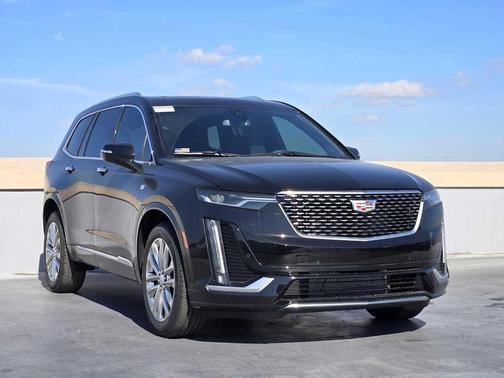 2025 Cadillac XT6 Premium Luxury AWD
