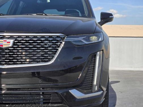 2025 Cadillac XT6 Premium Luxury AWD