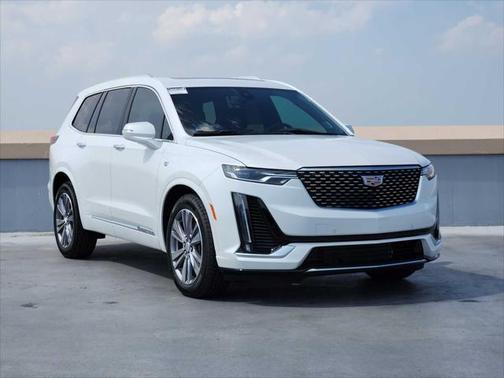 2025 Cadillac XT6 Premium Luxury FWD