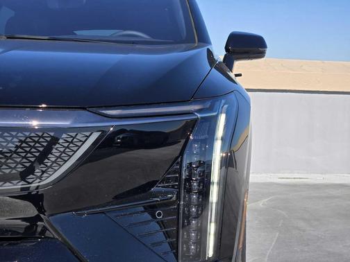 2025 Cadillac OPTIQ Sport 2 AWD