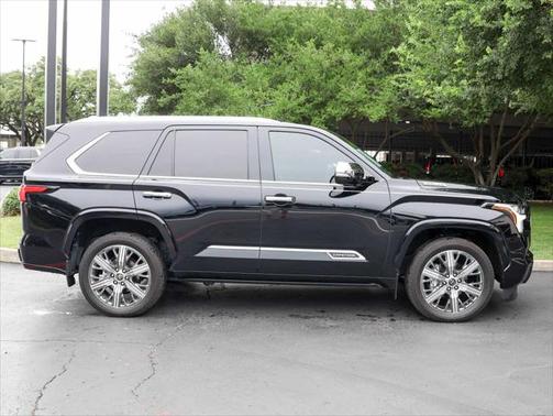 2024 Toyota Sequoia Base