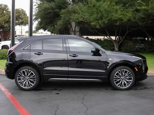 2025 Cadillac XT4 Sport