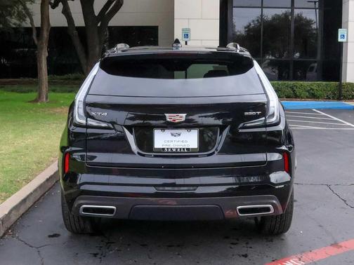 2025 Cadillac XT4 Sport