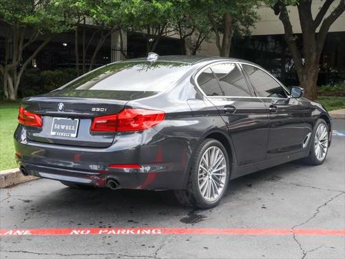 2020 BMW 530 530i