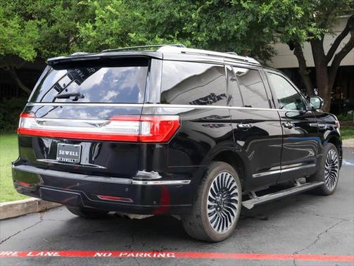 2018 Lincoln Navigator Black Label