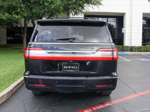 2018 Lincoln Navigator Black Label