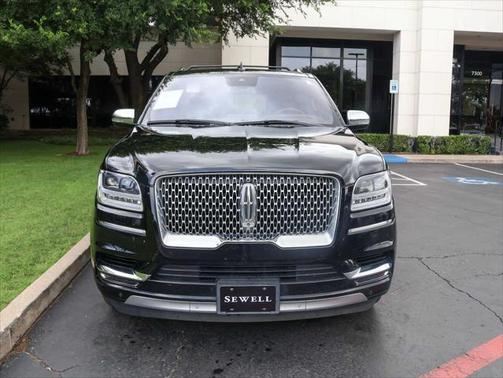 2018 Lincoln Navigator Black Label