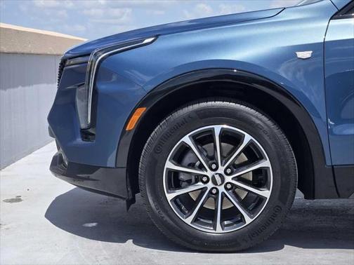 2025 Cadillac XT4 Sport