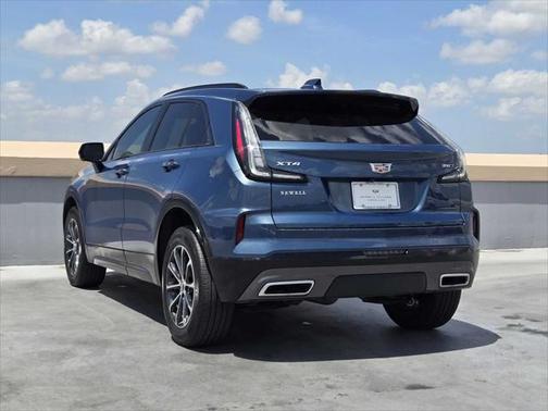 2025 Cadillac XT4 Sport