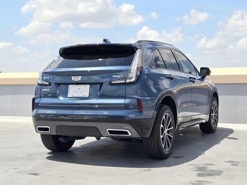 2025 Cadillac XT4 Sport